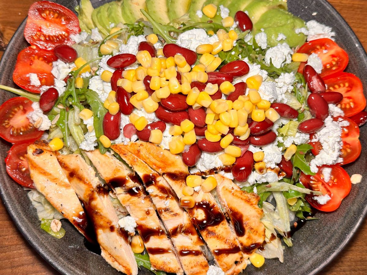 Salată Avocado
